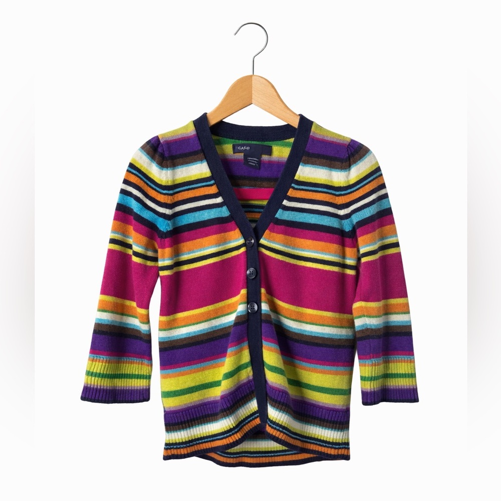 Gap Kids Colorful Stripe Sweater. Size 12/18 months. Great Condition